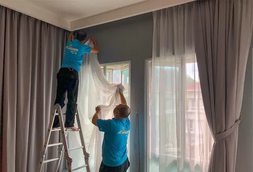 Curtain Hanging in Dubai